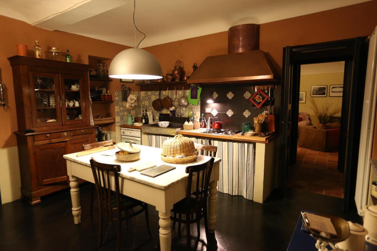Sotto La Luna Bruna B&B Cocconato Екстериор снимка