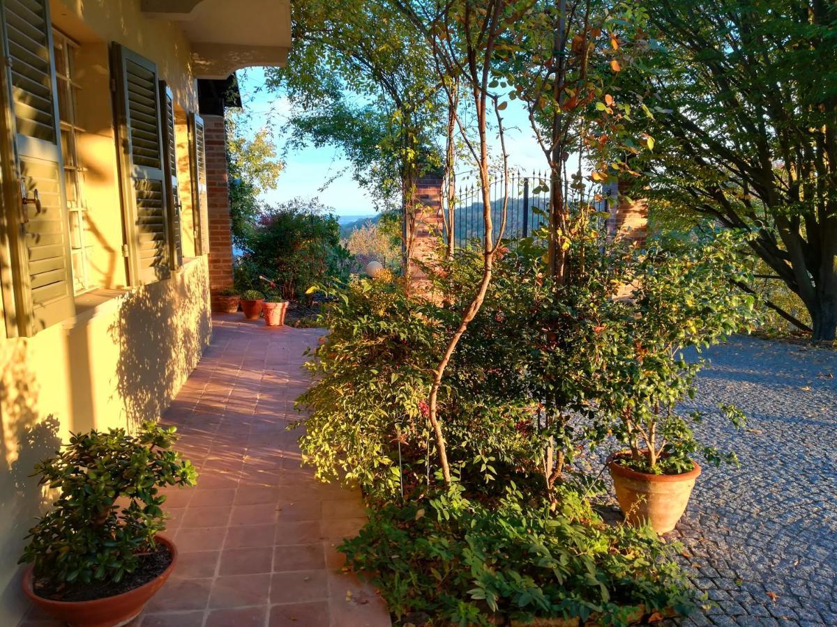 Sotto La Luna Bruna B&B Cocconato Екстериор снимка