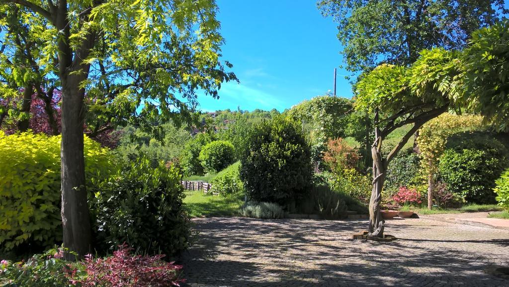 Sotto La Luna Bruna B&B Cocconato Екстериор снимка