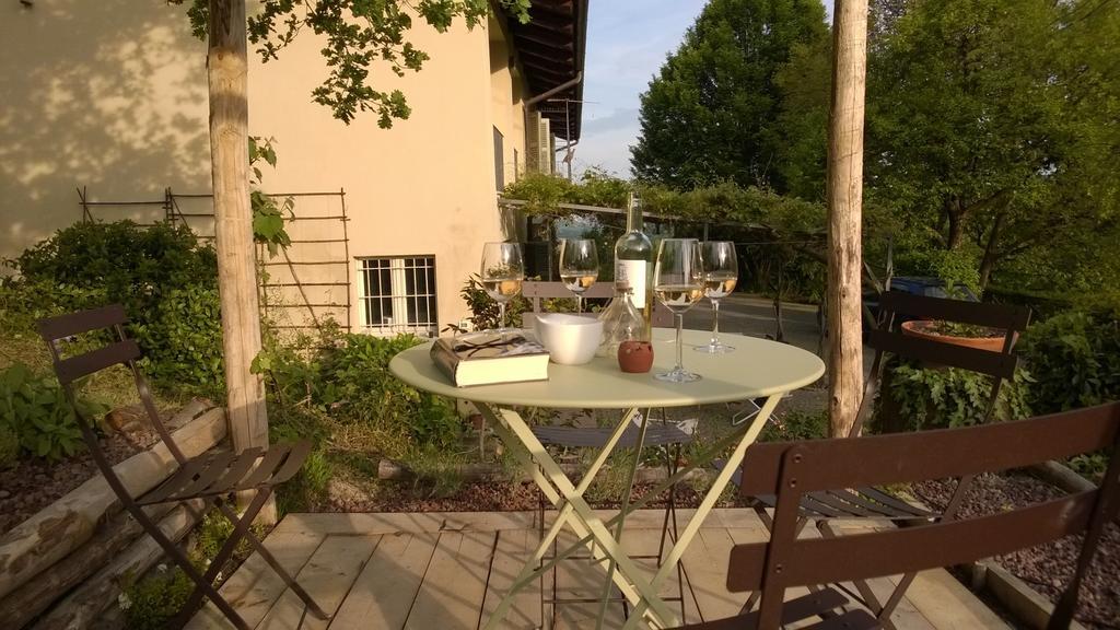 Sotto La Luna Bruna B&B Cocconato Екстериор снимка