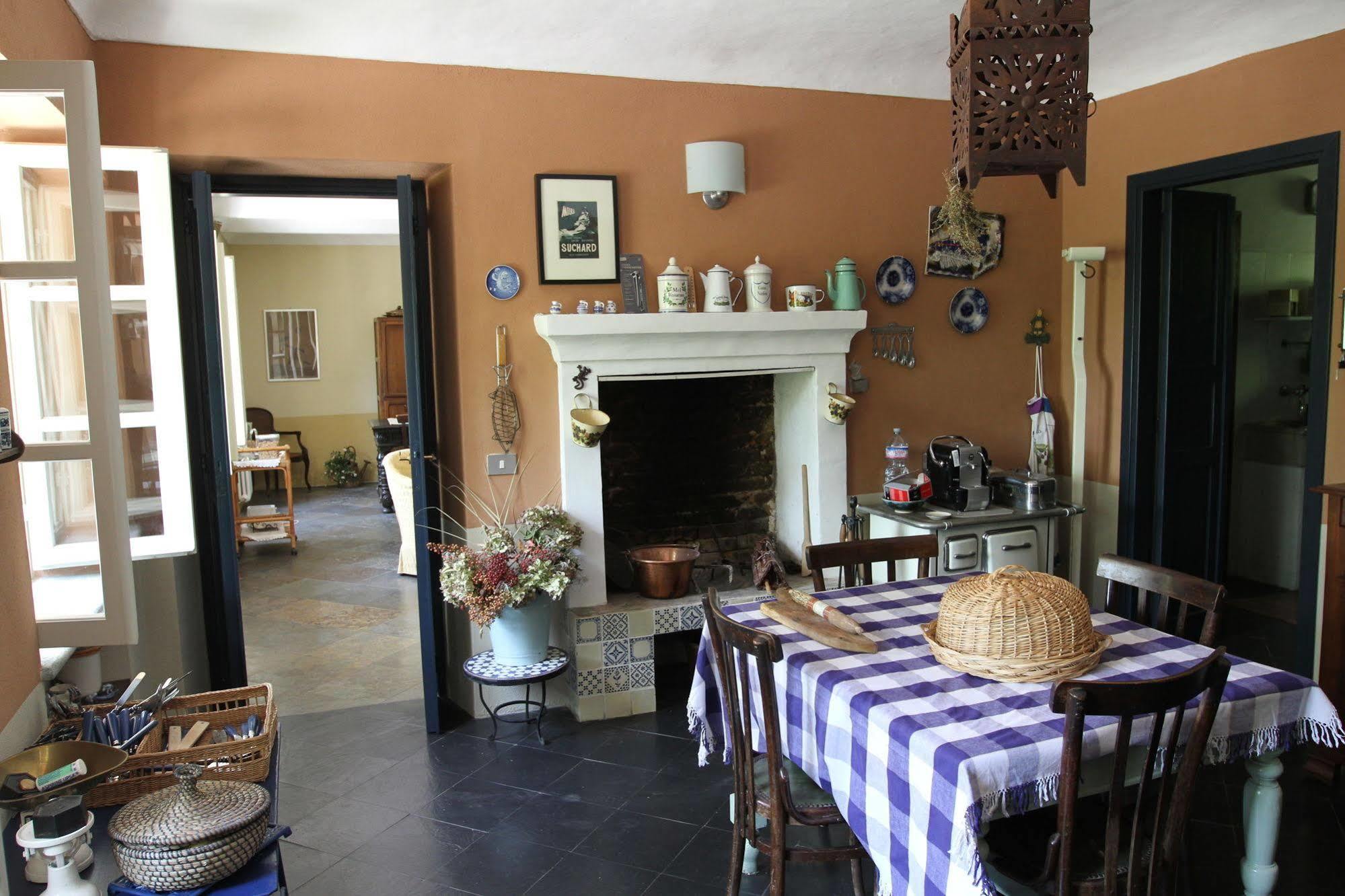 Sotto La Luna Bruna B&B Cocconato Екстериор снимка